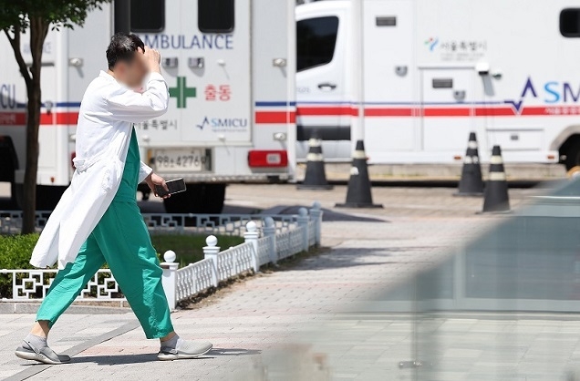 상급종합병원 등에 군의관 120명 추가 투입…비상진료 인력 강화